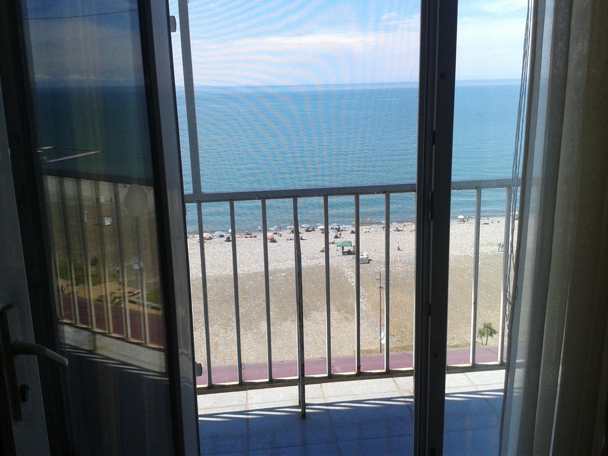 Apartamento Beautiful House By The Sea Batumi Exterior foto